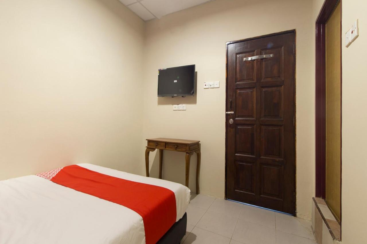 Oyo 44100 Hotel Casavilla 八打灵再也 外观 照片